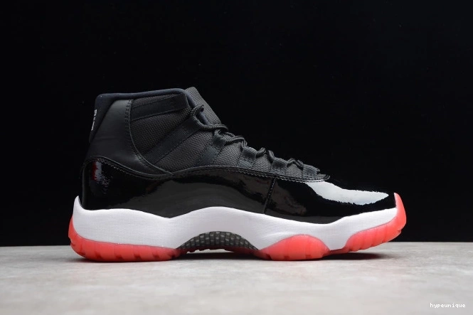 HYPE Air Retro 11 Bred (2012) Jordan 378037-010 0707